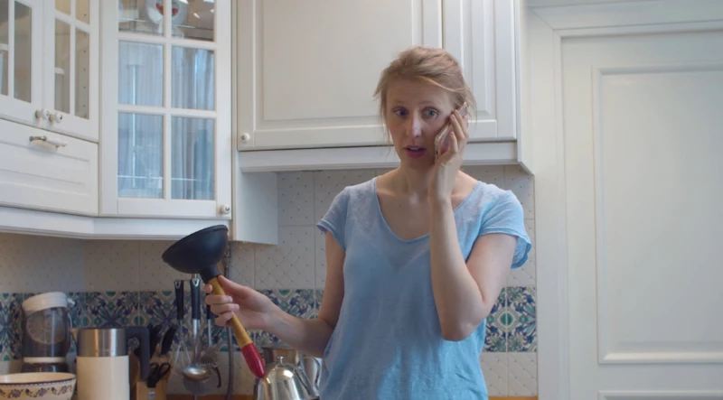 swans general plumbing - woman calling in about a plumbing emergency